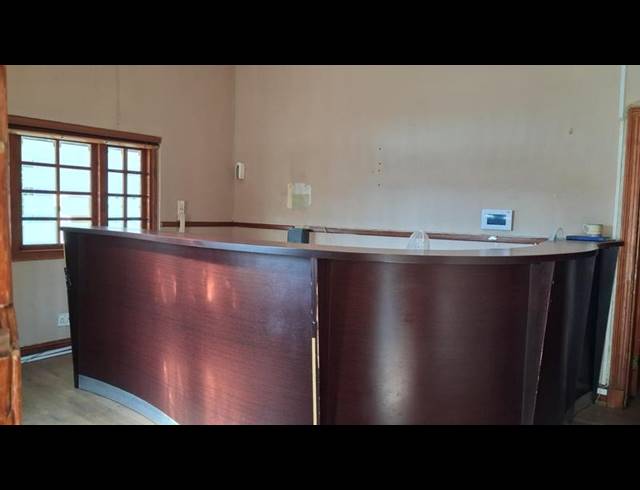 BUSINESS PROPERTY TO RENT IN SUNNYSIDE